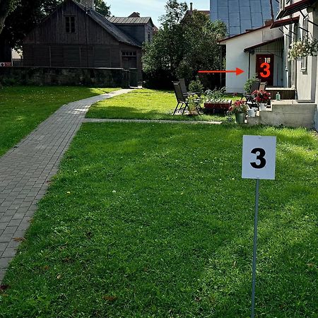 Kohtu Apartment Unique Kuressaare Kültér fotó