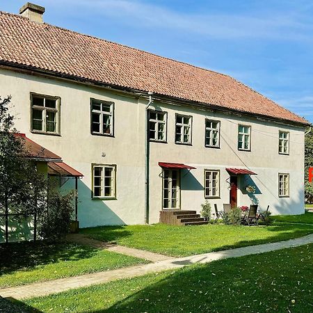 Kohtu Apartment Unique Kuressaare Kültér fotó
