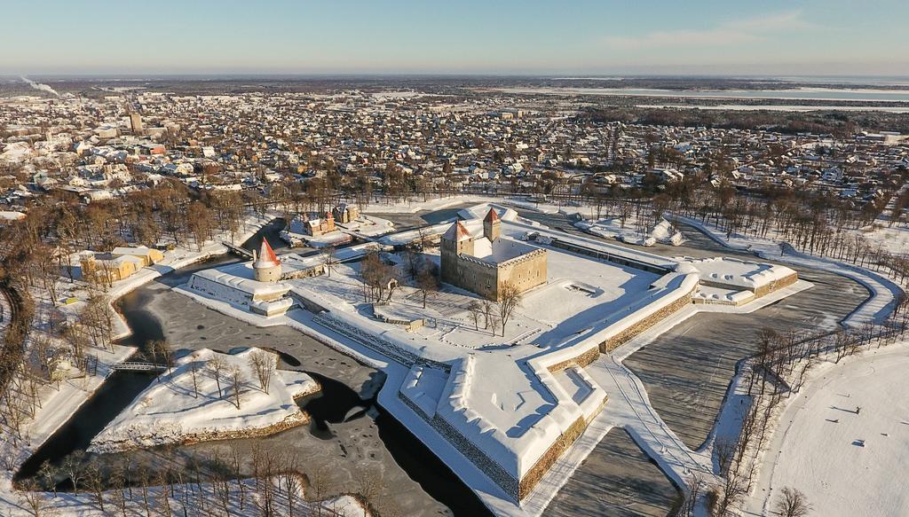 Kohtu Apartment Unique Kuressaare Kültér fotó